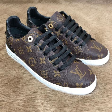 sneakers louis vuitton.